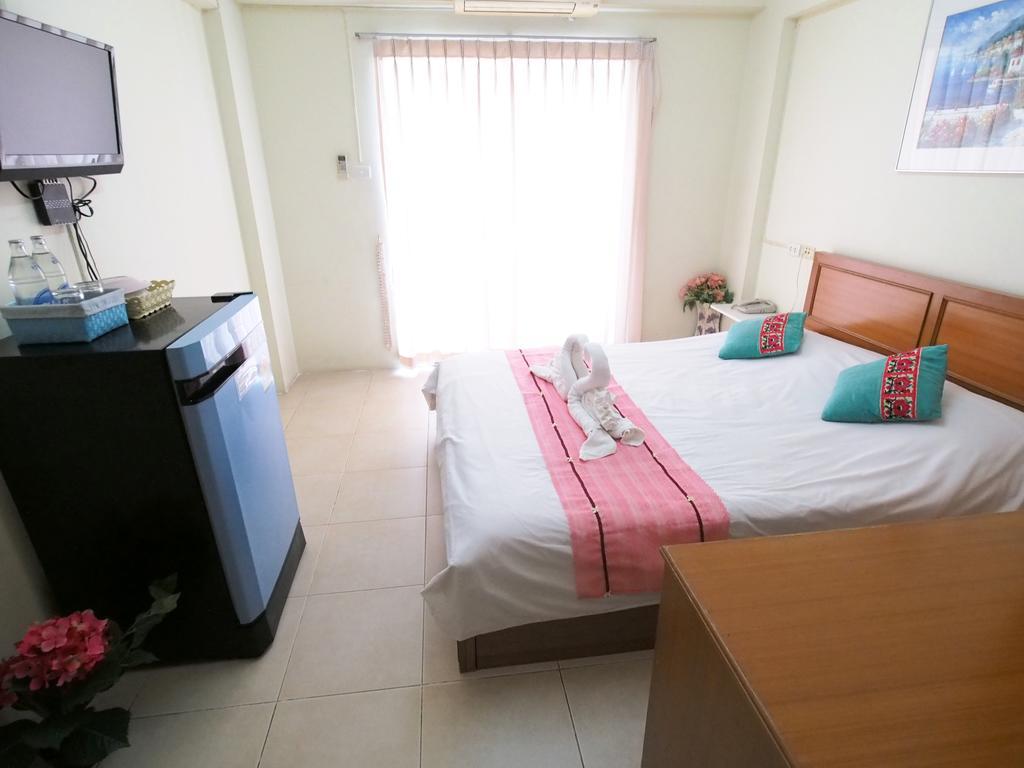 Thanapa Place Bangkok Habitación foto