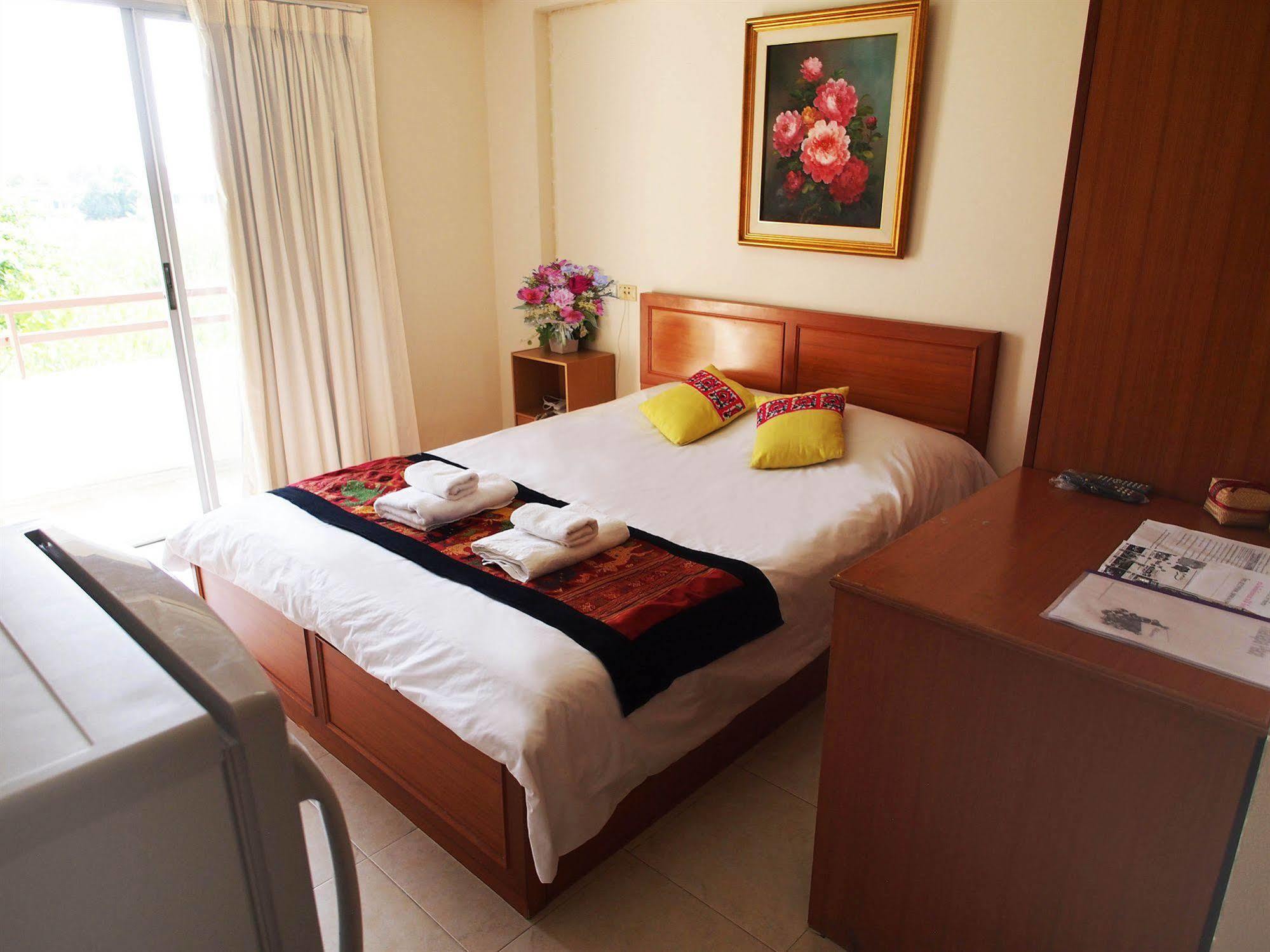 Thanapa Place Bangkok Exterior foto