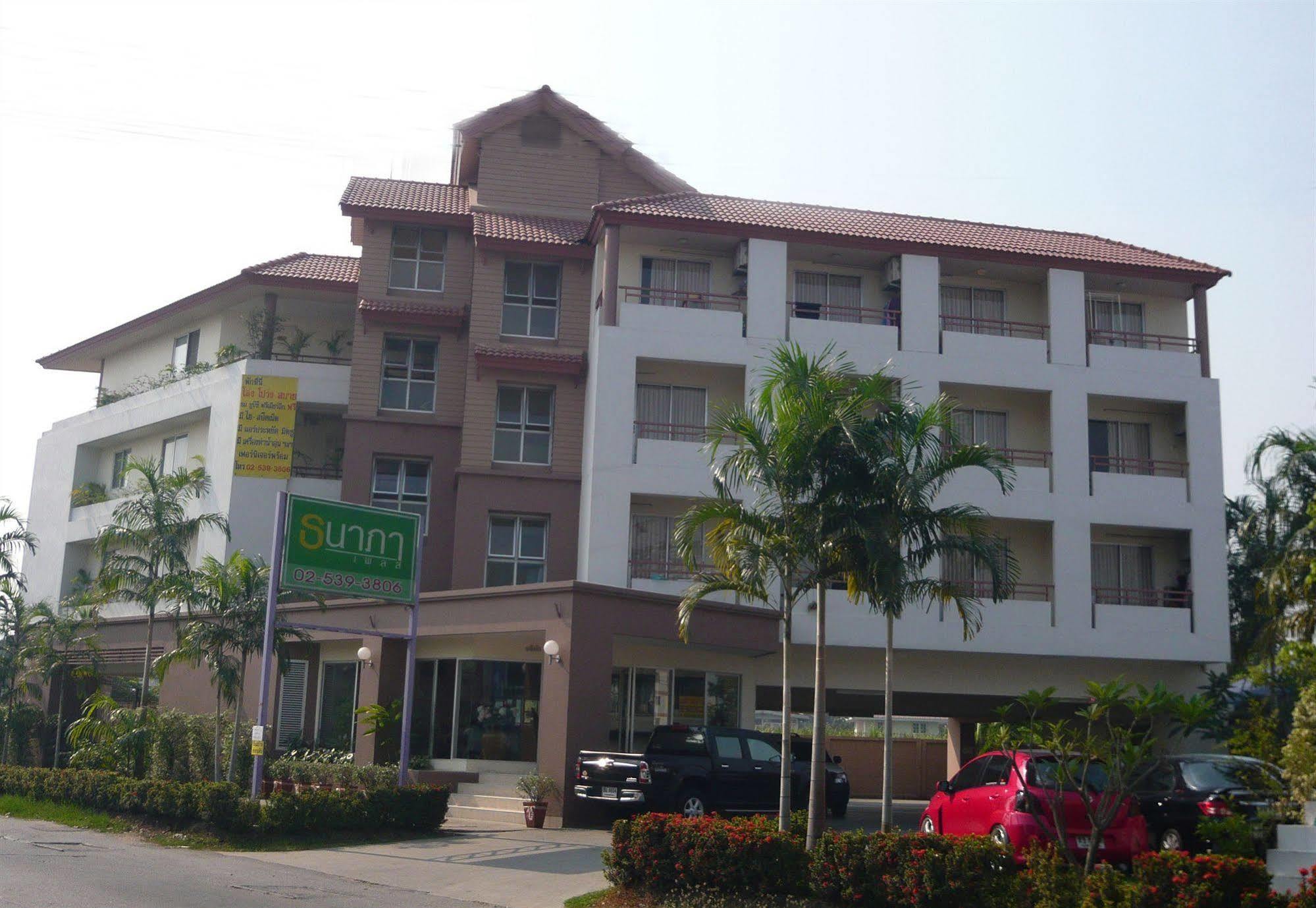 Thanapa Place Bangkok Exterior foto
